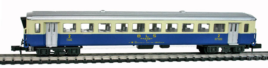 Arnold-3722-EW-I-Personenwagen-BLS-2Klasse.jpg