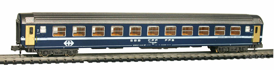 Kato-Hobbytrain-20004-Personenwagen-SBB_2Klasse