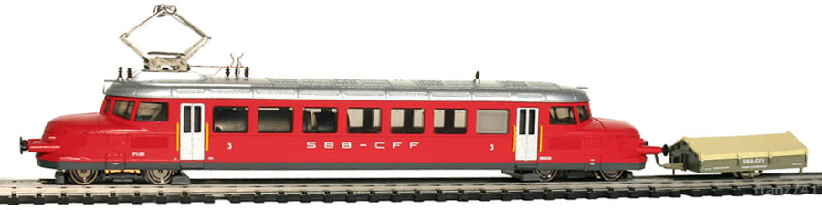 Hobbytrain-2642-1-RBe-2-4-204-Personen-Triebwagen-SBB-Roter-Pfeil